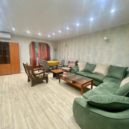 Spacious Dinamo Apartment Tbilisi Exteriér fotografie